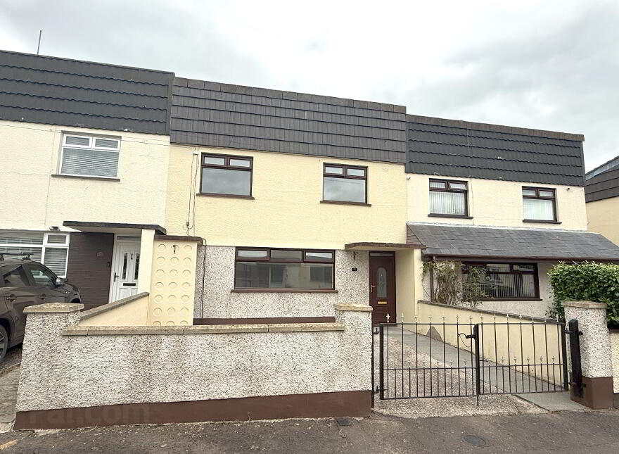 48 Donard Drive, Lisburn, BT28 1UU photo