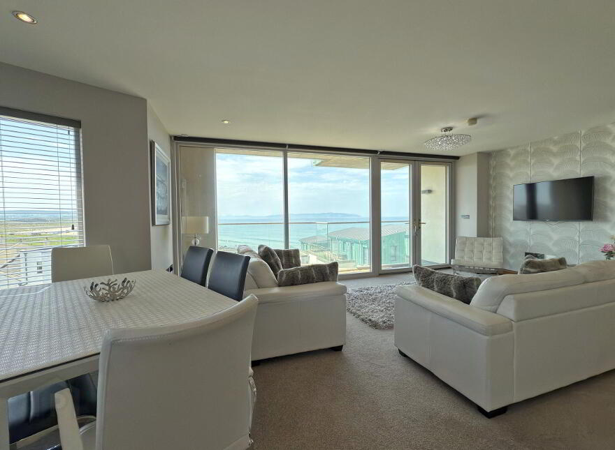 C6 The Edgewater, Strand Road, Portstewart, BT55 7RT