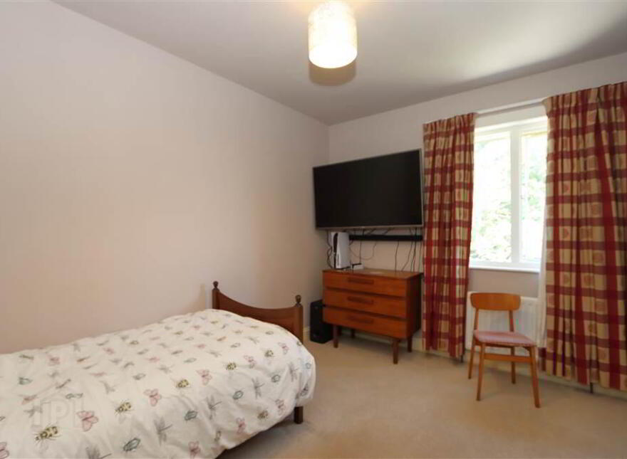 'Mount Cairn', 106 Newtownards Road, Comber, BT23 5LD