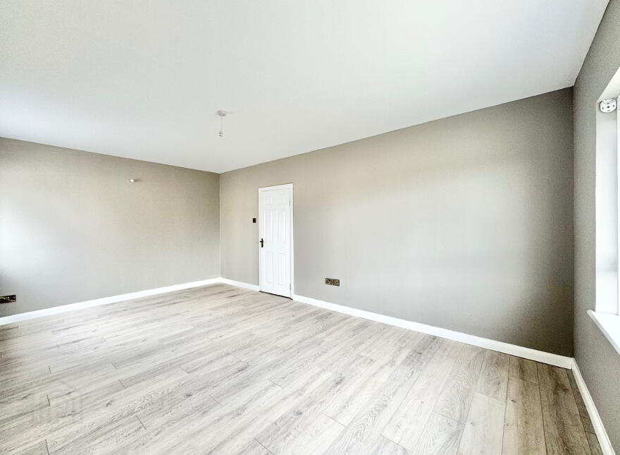 21 Sunningdale, Omagh, BT78 1JX