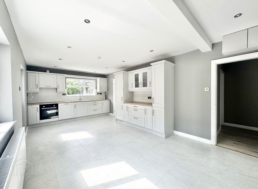 21 Sunningdale, Omagh, BT78 1JX