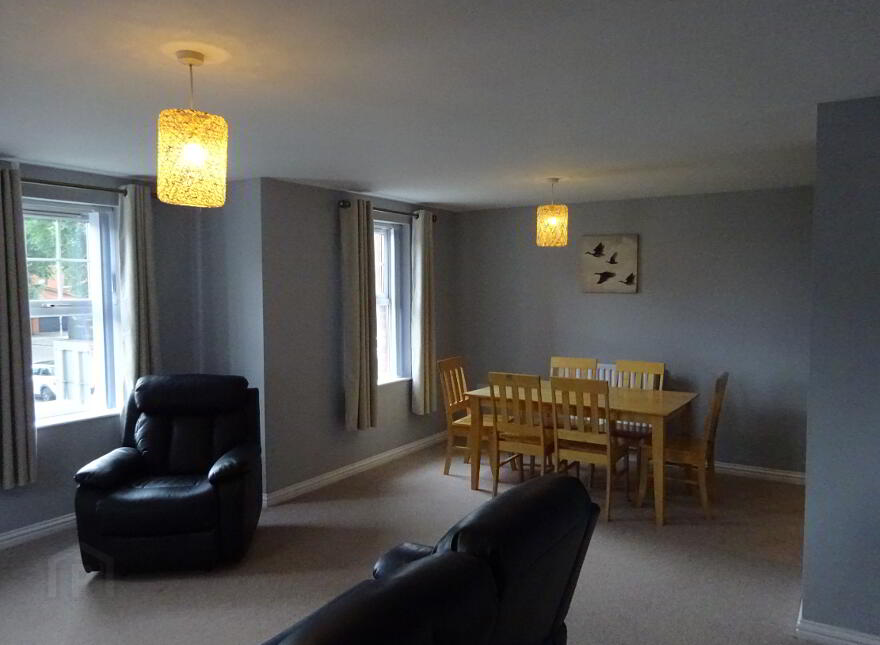 9 St Johns Square, Belfast, BT7 3HS