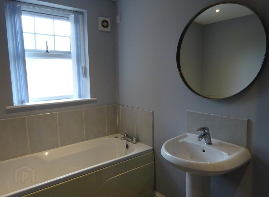 9 St Johns Square, Belfast, BT7 3HS