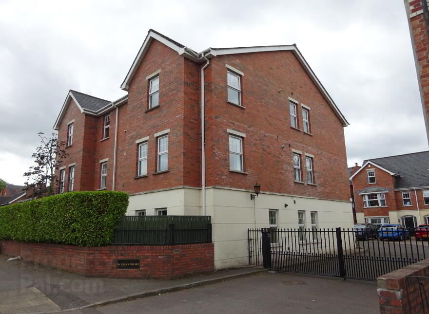 9 St Johns Square, Belfast, BT7 3HS photo