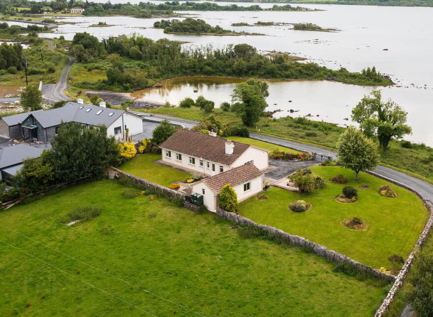 Inishmacatreer, Cross, Headford, F12NX76