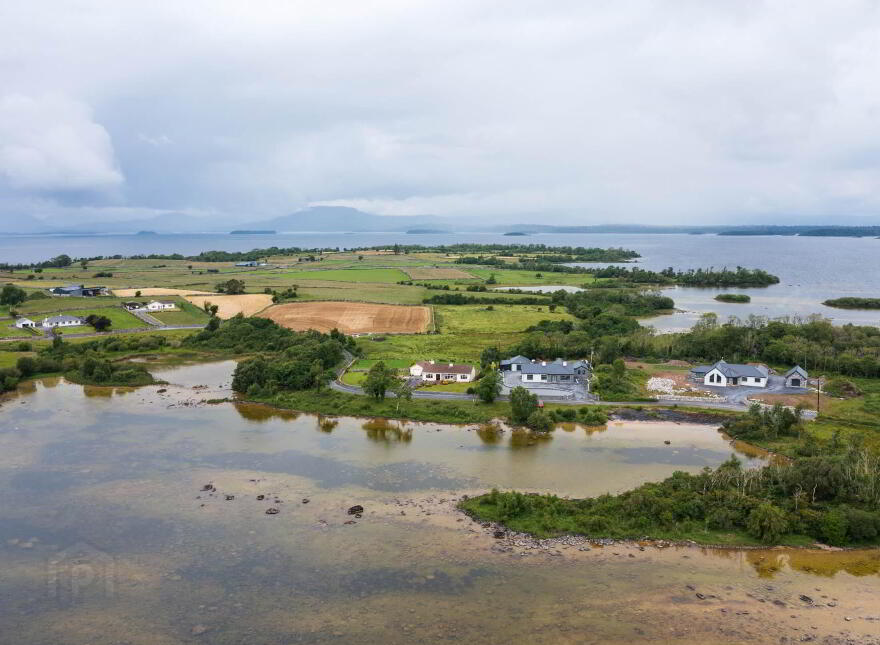 Inishmacatreer, Cross, Headford, F12NX76