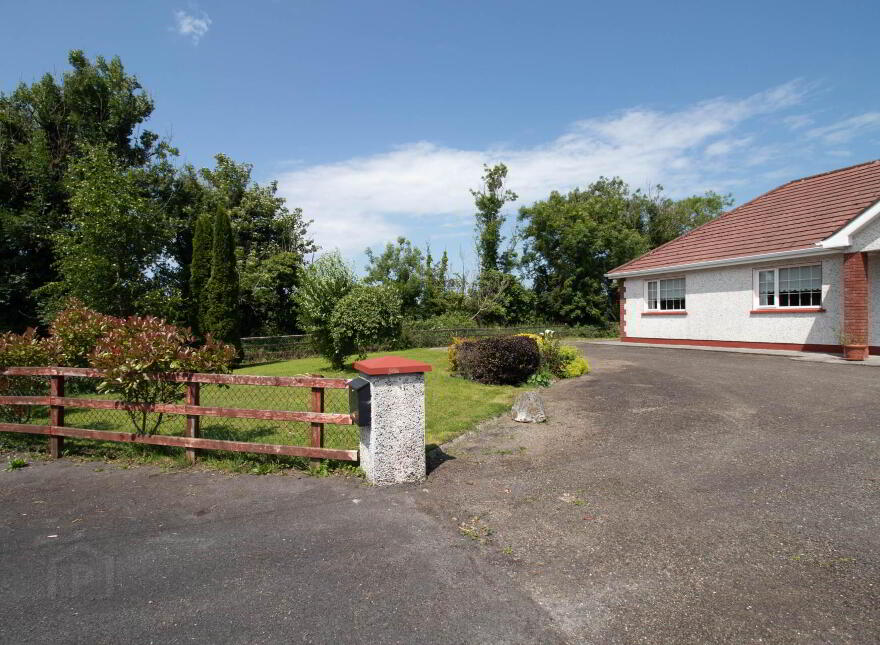 Crosserlough, Cavan Town, A82F2A4