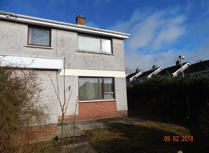 4 Thorndale Close, Antrim, BT41 1QE photo