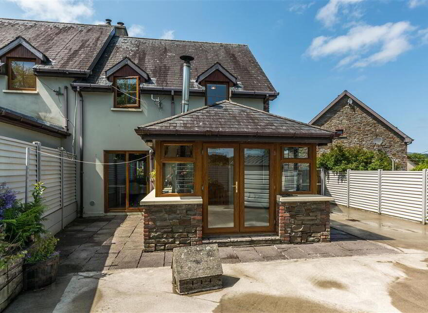 5 Chapel Hill Court, Kealkill, West, P75TK88