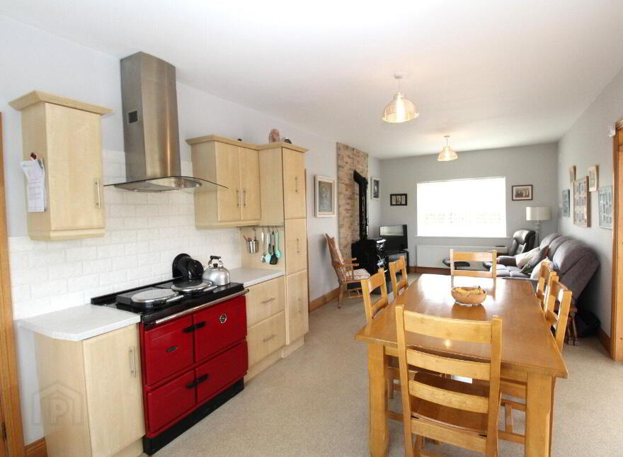 Rosduff, Aughnacliffe, N39V042