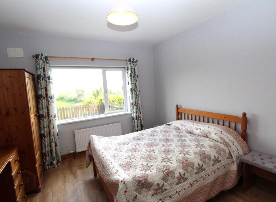 Rosduff, Aughnacliffe, N39V042