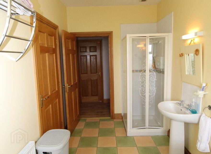 Rosduff, Aughnacliffe, N39V042