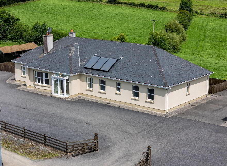 Rosduff, Aughnacliffe, N39V042