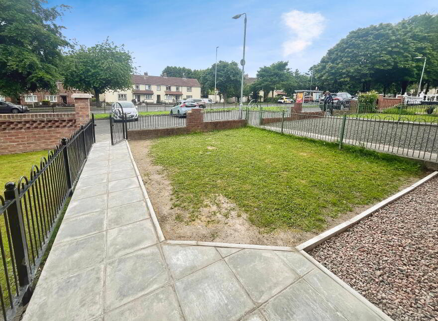 28 Blacks Road, Belfast, BT11 9LS