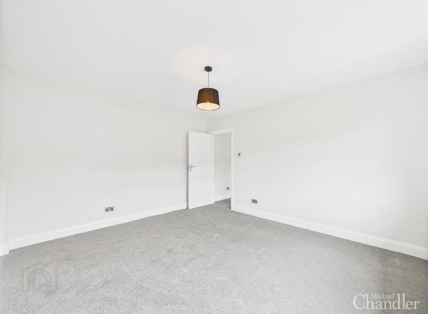 5 Beechill Park West, Castlereagh, Belfast, BT8 6NU