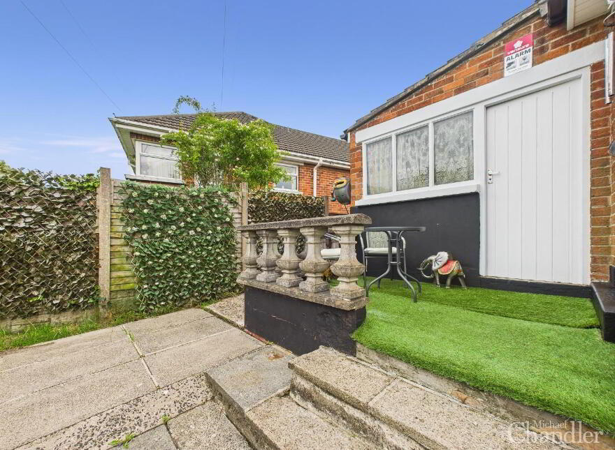 5 Beechill Park West, Castlereagh, Belfast, BT8 6NU