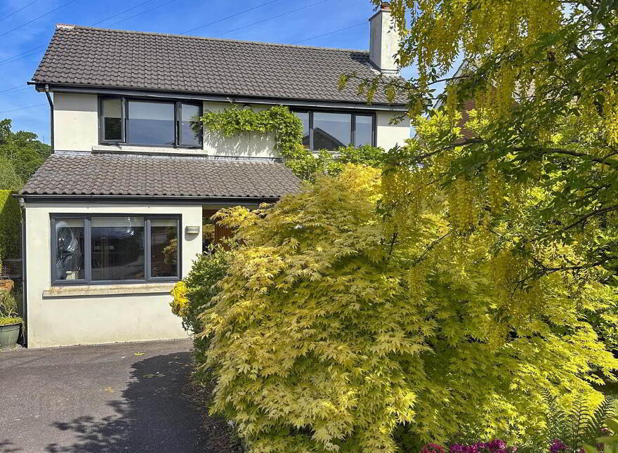 13 Trossachs Gardens, Belfast, BT10 0HX