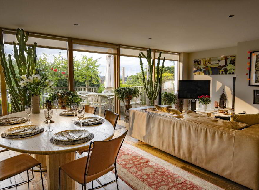 13 Trossachs Gardens, Belfast, BT10 0HX