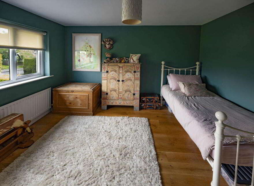 13 Trossachs Gardens, Belfast, BT10 0HX