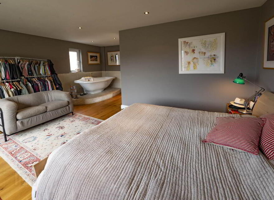 13 Trossachs Gardens, Belfast, BT10 0HX