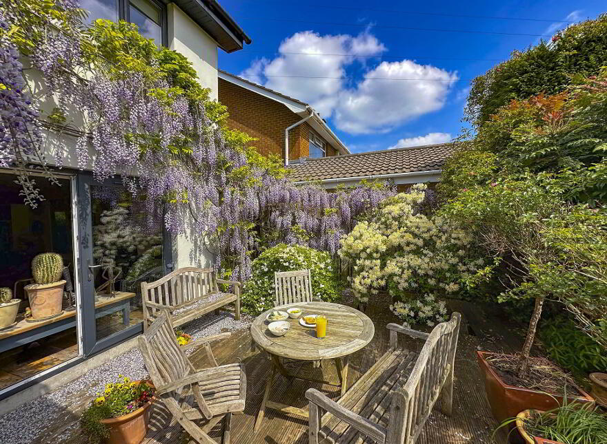 13 Trossachs Gardens, Belfast, BT10 0HX