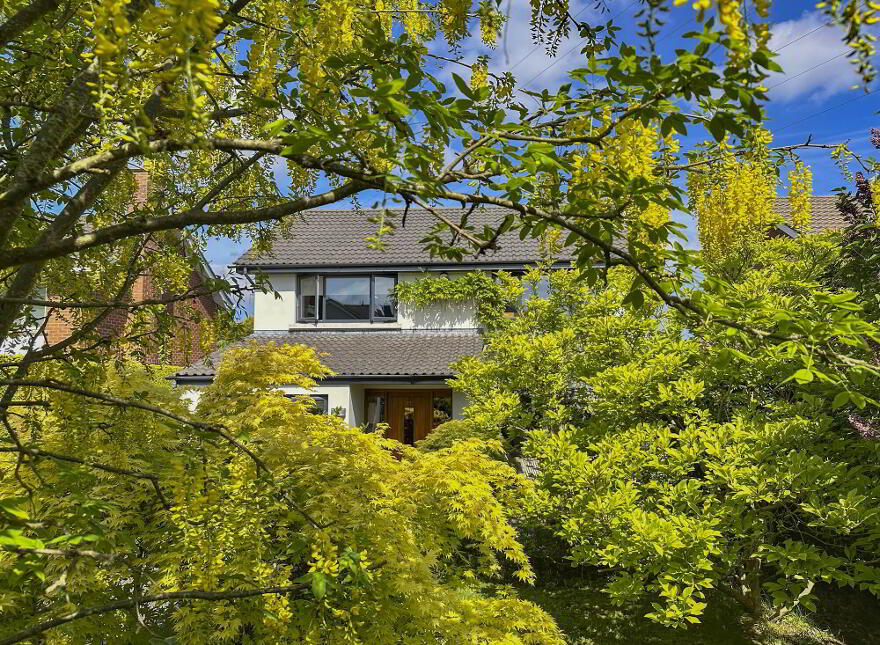 13 Trossachs Gardens, Belfast, BT10 0HX