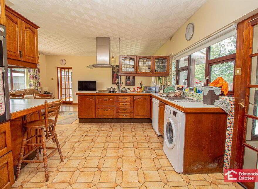 183 Raceview Road, Ballymena, BT42 4HY
