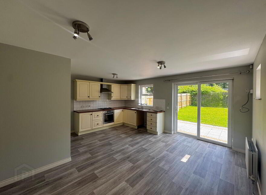 4 St James Park, Ballymoney, BT53 6FD