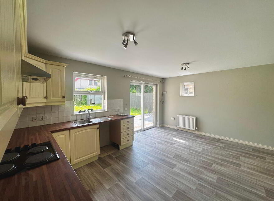 4 St James Park, Ballymoney, BT53 6FD