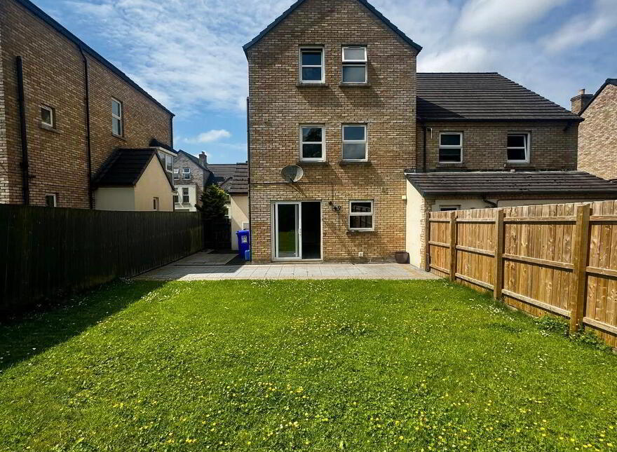 4 St James Park, Ballymoney, BT53 6FD