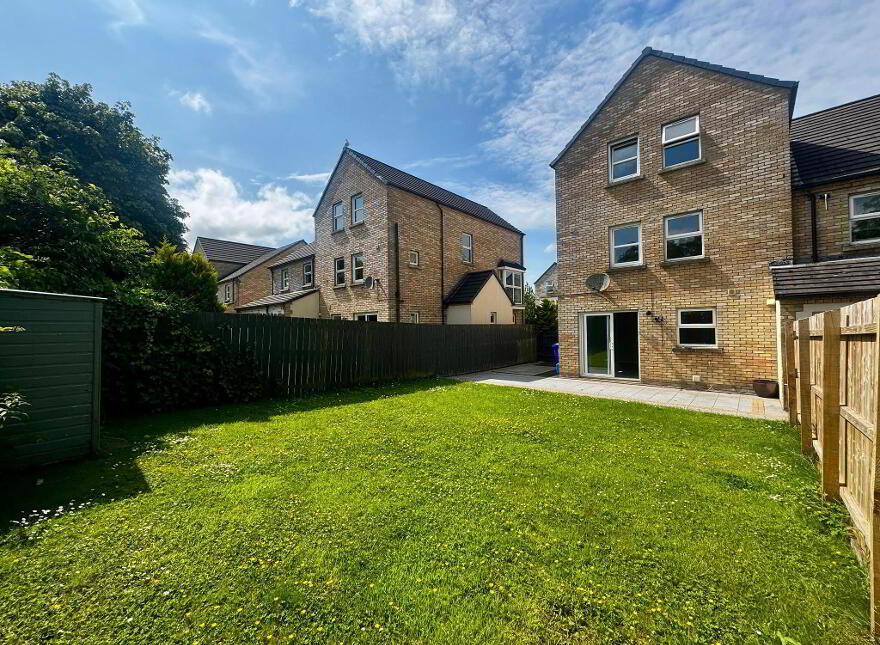 4 St James Park, Ballymoney, BT53 6FD