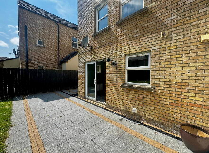 4 St James Park, Ballymoney, BT53 6FD