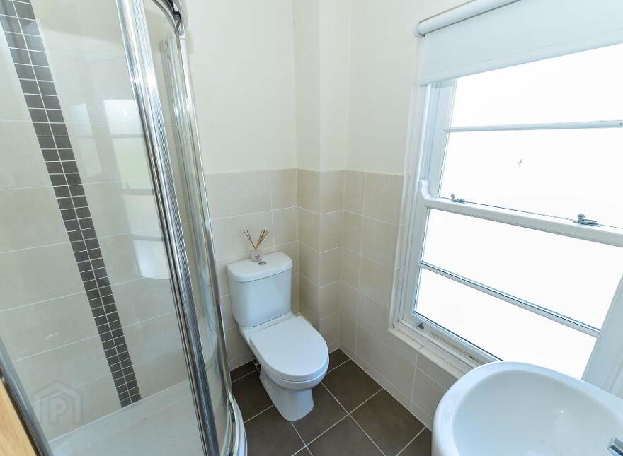 1 Wicket Mews, Saintfield, BT24 7FL