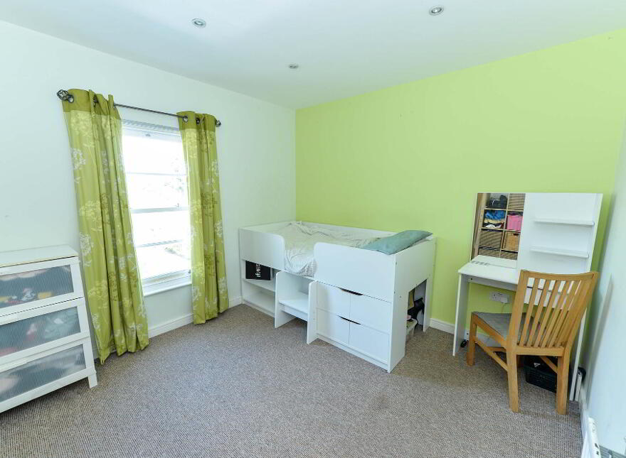 1 Wicket Mews, Saintfield, BT24 7FL