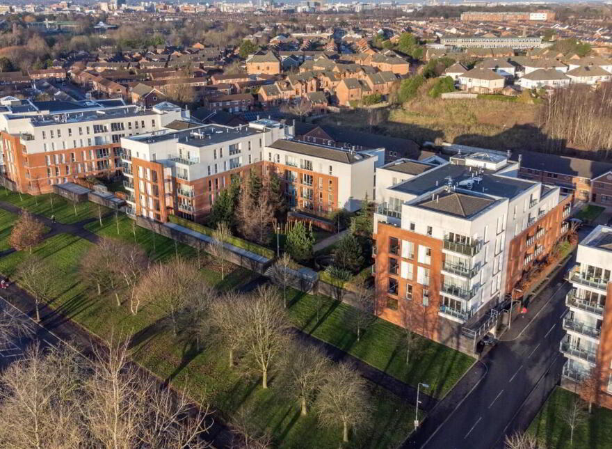 29 The Hull Building, Annadale Crescent, Belfast, BT7 3NE photo