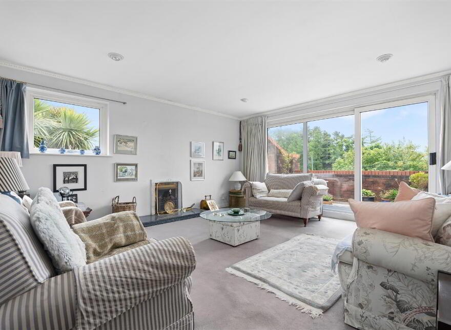 4 Regent Court, Dundonald, Belfast, BT16 1HU