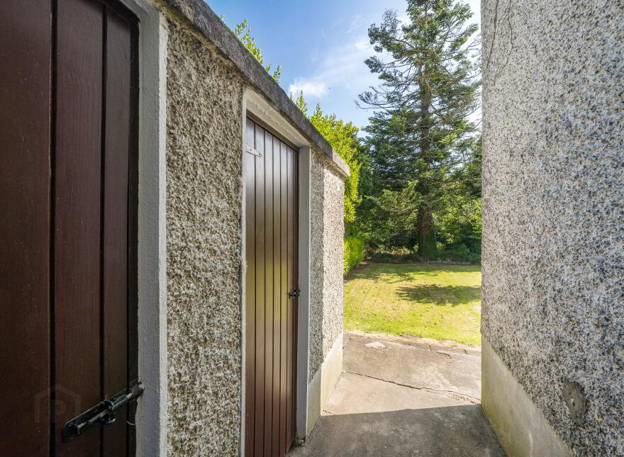 11 Rathcoole Park, Rathcoole, Dublin, D24RW22