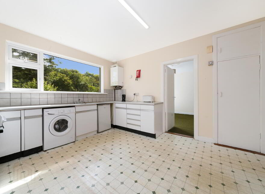 11 Rathcoole Park, Rathcoole, Dublin, D24RW22
