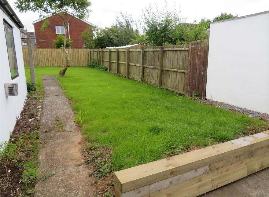 13 Westfield Gardens, Lurgan, Craigavon, BT66 8EL