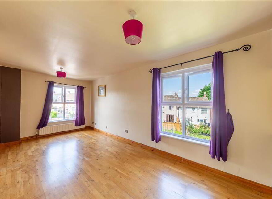 28f Ballybog Road, Dunmurry, Belfast, BT17 9QT
