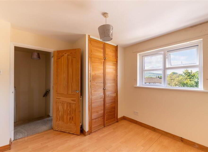 28f Ballybog Road, Dunmurry, Belfast, BT17 9QT