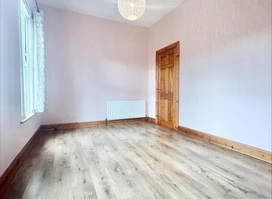 32 Princes Street, Dromore, BT25 1AY