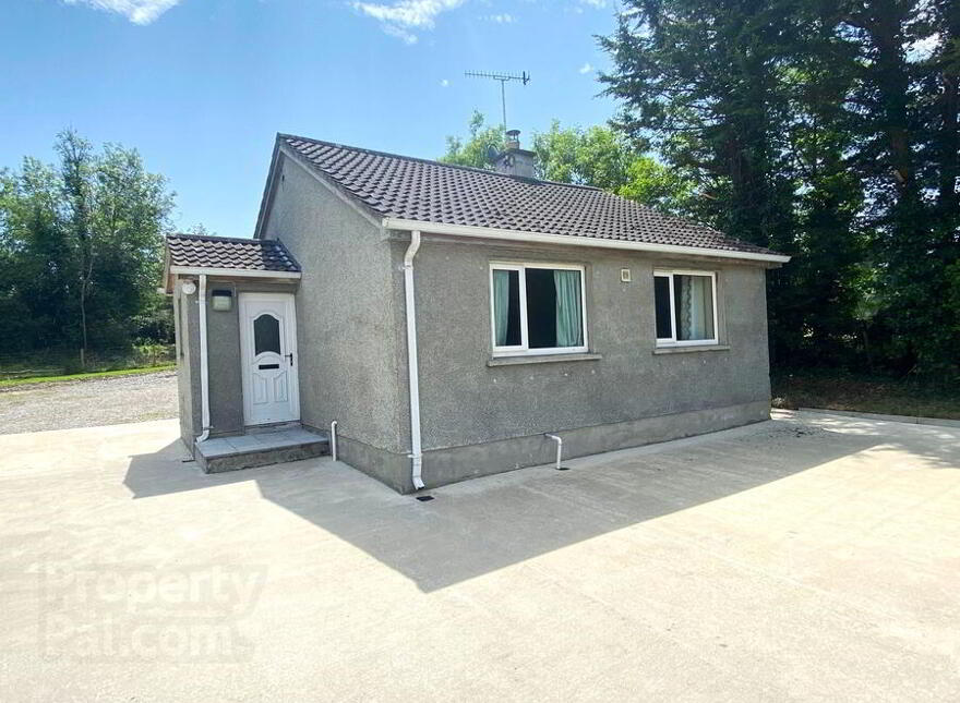 Sessiaghoneil, Ballybofey, F93W3RC photo