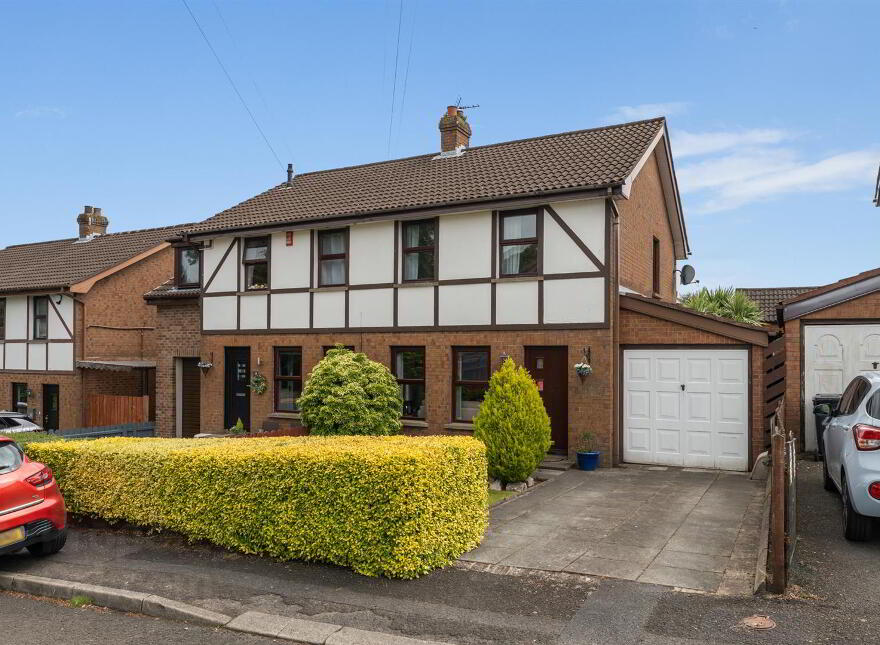 20 Beechgrove Gardens, Newtownabbey, BT36 6JF photo
