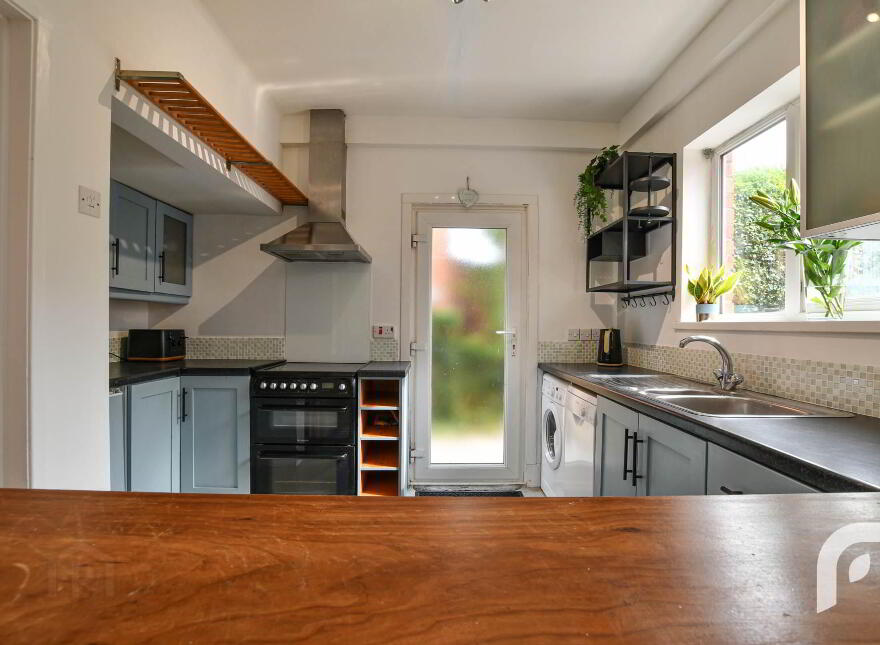 46 Upper Cavehill Road, Belfast, BT15 5FB