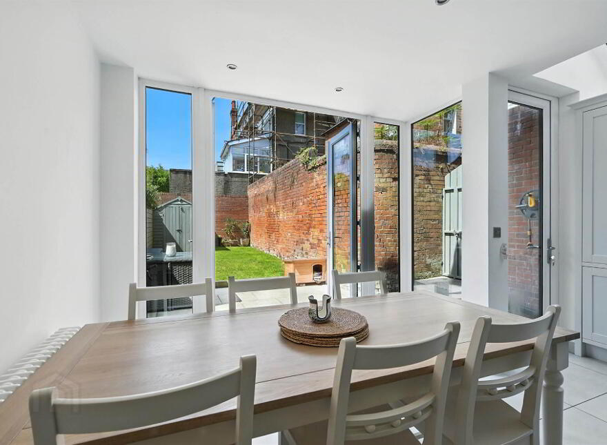 535 Ormeau Road, Belfast, BT7 3JA