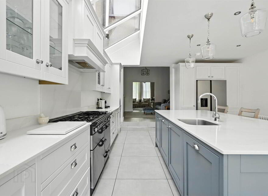 535 Ormeau Road, Belfast, BT7 3JA