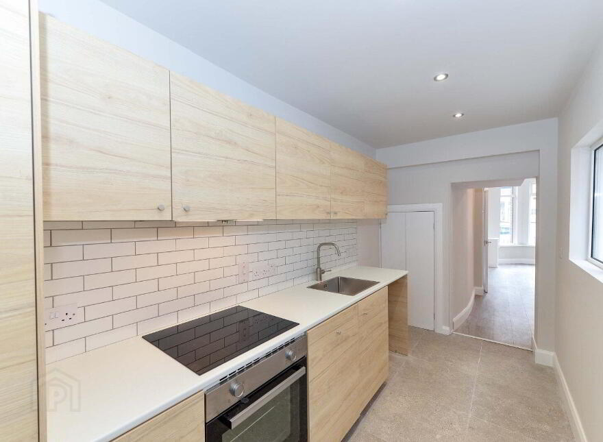 4 Lichfield Avenue, Belfast, BT5 5JQ