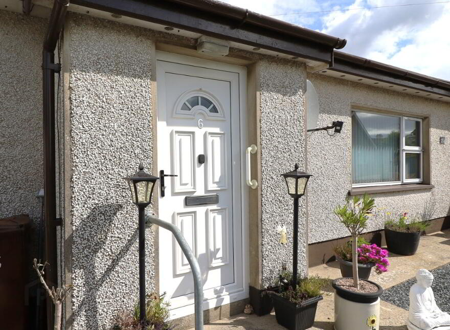 6 School Road, Ballymartin, BT34 4PQ