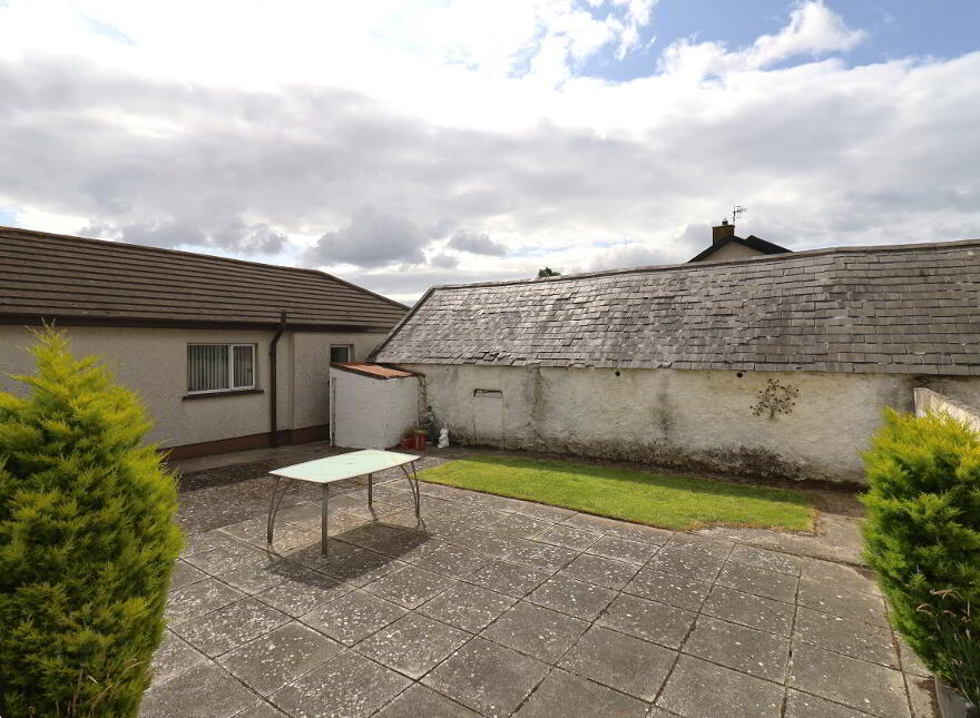 6 School Road, Ballymartin, BT34 4PQ
